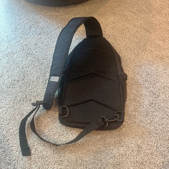 Crossbody Bag, OS, Convertible shoulder strip, Backpack, Black, NWOT - Picture 5 of 6